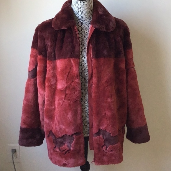 Elegant Maroon Teddy Jacket - Picture 7 of 10